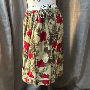 St. John's Bay Red and Green Bubble Skirt Knee-Length Casual